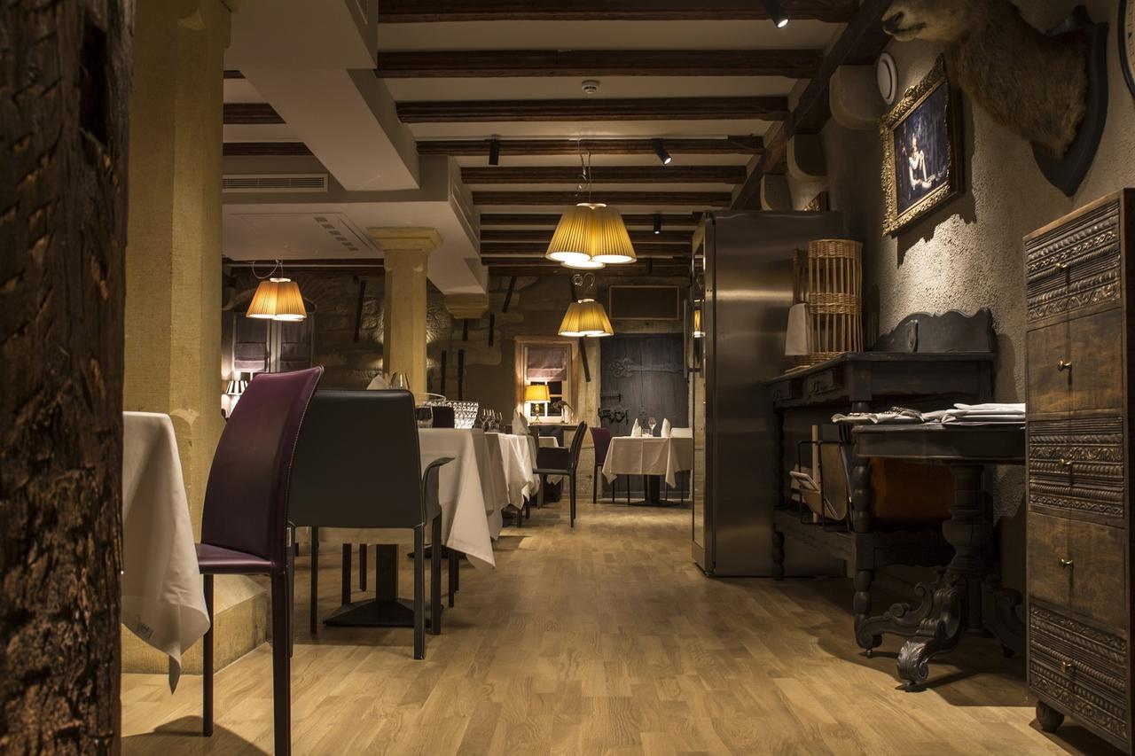 Hotel Restaurant L'Orchidee Ensisheim Exteriör bild