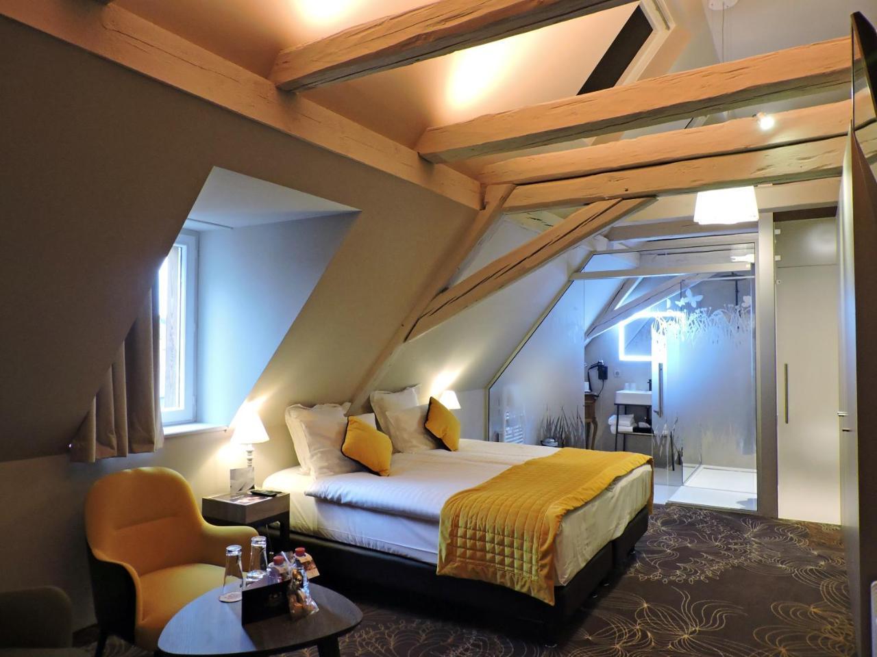 Hotel Restaurant L'Orchidee Ensisheim Exteriör bild